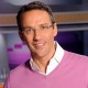 Ecarté de France 2 en mars dernier, Julien Courbet avait annoncé être en contact avec plusieurs chaînes de télé pour la rentrée