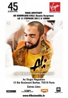 Ali en showcase au Virgin