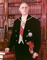 DE GAULLE
