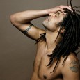 Là où certains se seraient reconvertis durablement comme entraîneur, commentateur, équipementier sportif, ou même conseillère régionale de Picardie, lui a choisi chanteur ! Difficile d’imaginer une gloire du Tennis mondial troquer […]